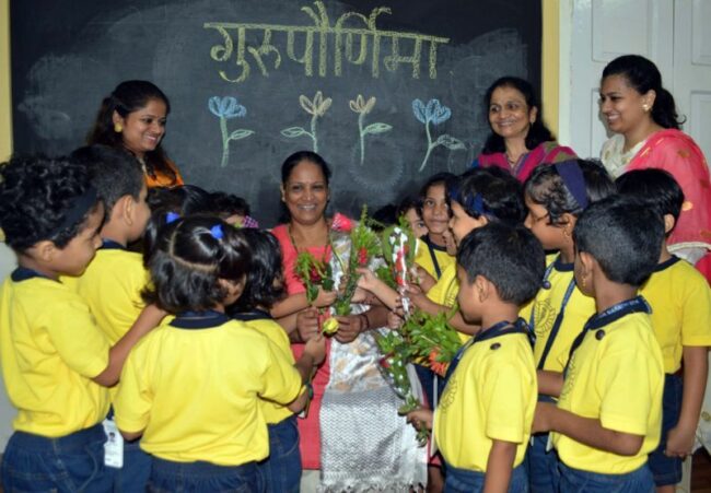 किन मनाइन्छ गुरु पुर्णिमा ? के छ यसको महत्व ?