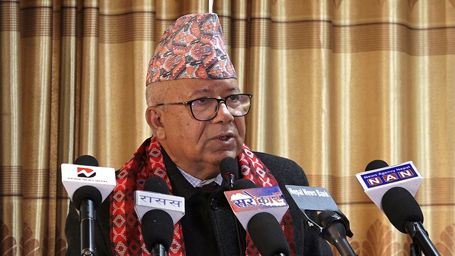 इफ बट छैन, प्रधानमन्त्रीलाई विश्वासको मत दिन्छौं : माधव नेपाल