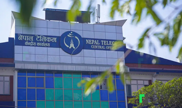 ९ महिनामा घट्यो करिब २ अर्ब बढिले नेपाल टेलिकमको आम्दानी