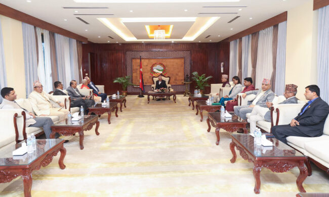 प्रधानमन्त्री निवास बालुवाटारमा सत्तारुढ दलहरूको बैठक बस्दै