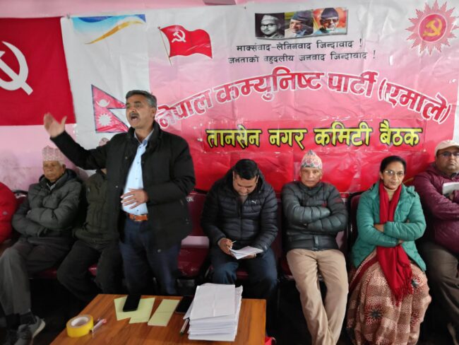 बिचमै संसद विघटन हुँदा सोचेजति काम गर्न सकिनँ : ठाकुर गैरे