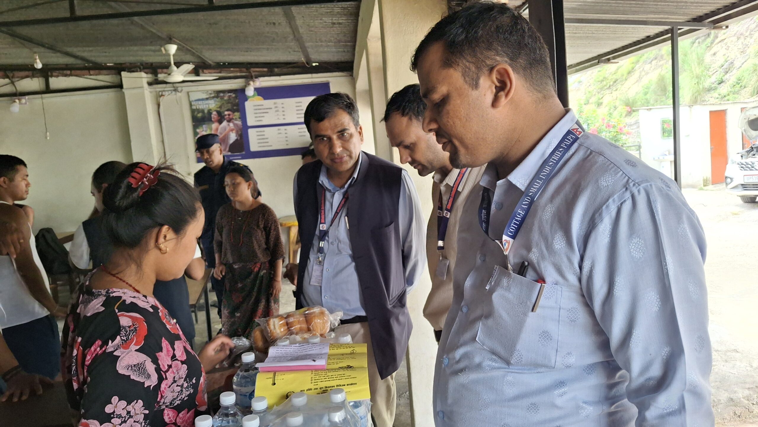 पाल्पास्थित मुख्य राजमार्गका पसल र होटलमा अनुगमन 