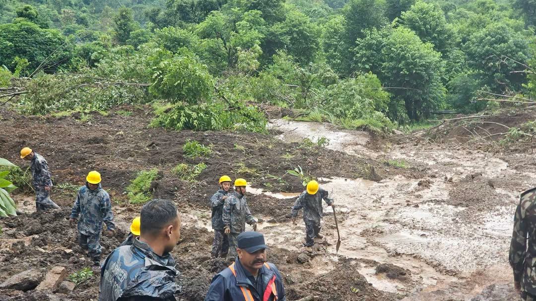 पाल्पामा पहिरोले घर पुरिएर दुईको मृत्यु, तीन बेपत्ता